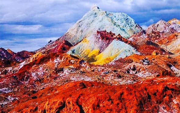 دره رنگین کمان هرمز؛ راهنمای کامل بازدید از دره هرمز با تخفیف های قشم تخفیف